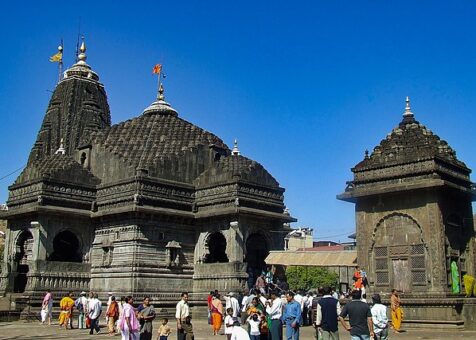 Trimbakeshwar Temple, visit during 3 Day's Mumbai To Trimbakeshwar-Shirdi-Shani Shinganapur Tour Package By cab