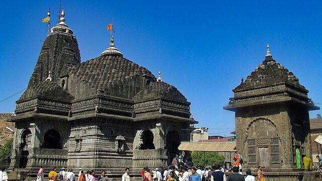 Trimbakeshwar Temple, visit during 3 Day's Mumbai To Trimbakeshwar-Shirdi-Shani Shinganapur Tour Package By cab