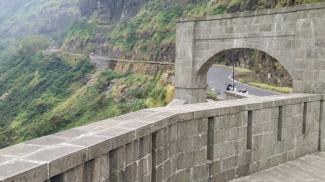 640px-Malshej_Ghat_Road