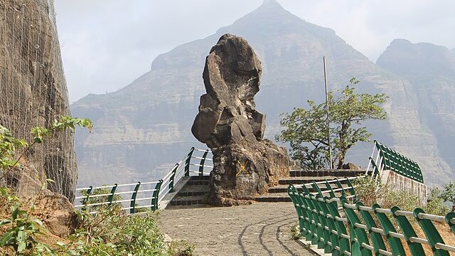 Thumb_point_malshej_ghat