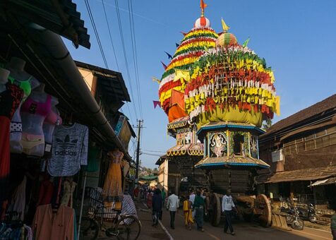 640px-Gokarna,_February,_2018-5