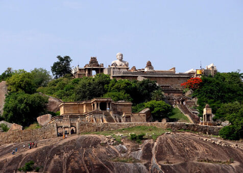 640px-Shravanabelagola_Hillview