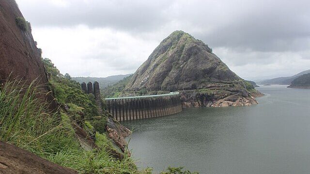 Idukki_dam_arch (1)