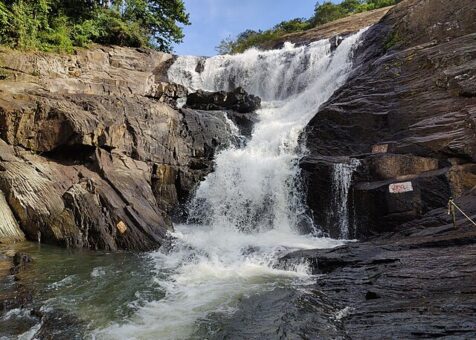 Kanthanpara_Waterfalls,_Wayanad