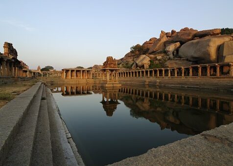 Krishna_Pushkarani_-_Hampi_Ruins