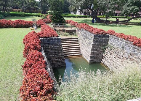 Pond_inside_the_Palakkad_Fort_Navas_4